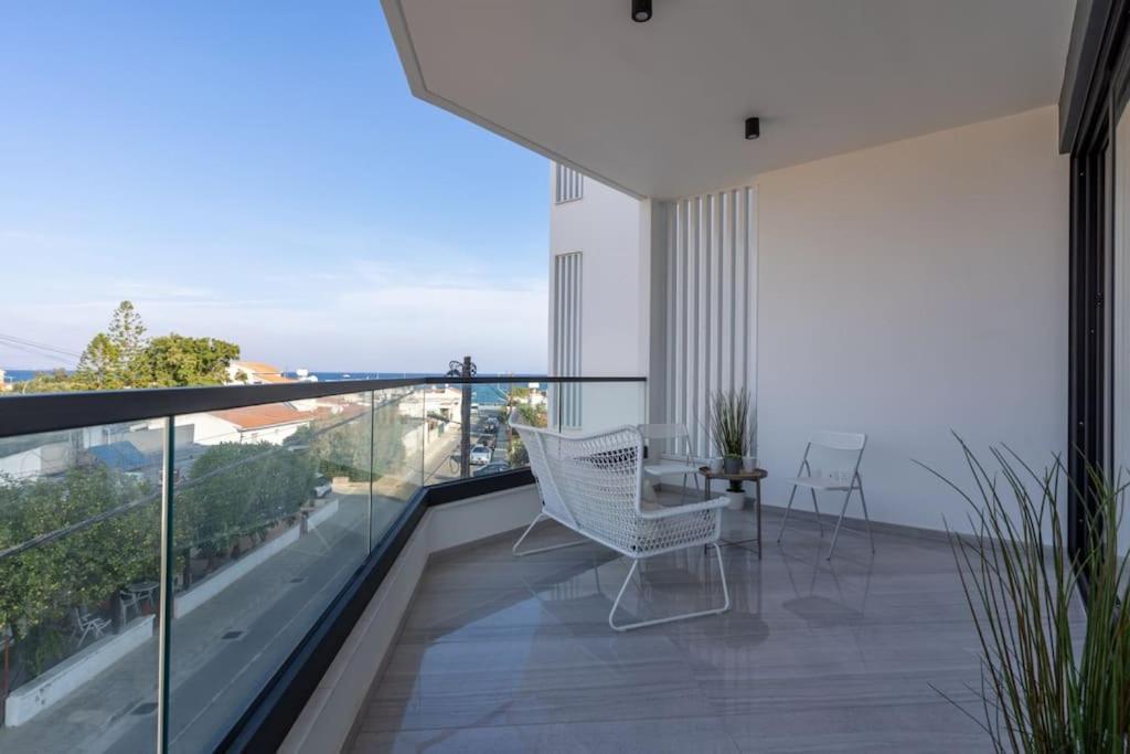 Thalassa 2-Bedroom Apartment In Λάρνακα Εξωτερικό φωτογραφία